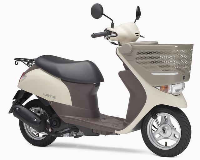 画像: S047 SUZUKI LET'S BASKET ■価格:16万6320円 25Lという大型フロントバスケットを装備したお買い物スクーター、レッツバスケット。2015年5月発売のモデルからは、エンジンが新型に変更されてさらなる低燃費を実現した。