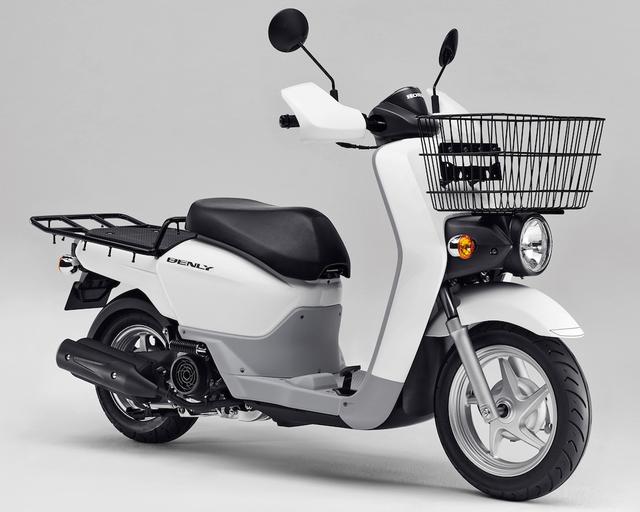 画像: H061 HONDA BENLY110 PRO ■価格:28万4040円 ベンリィ110をベースに大型フロントバスケット、フットブレーキ、大型リアキャリアを追加装備することで積載性を高め、ハードな配送業務に特化させたモデル。