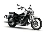 画像: Y037 YAMAHA DRAGSTAR250 ■価格:59万4000円 ドラッグスターの最小排気量モデル。快適なライディングポジションを活かし、軽快なコミュータとしても人気だ。2016年モデルはDS400と同様に、新色のブルーイッシュホワイトパール1が追加された。