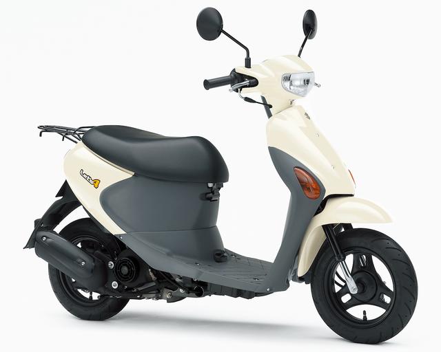 画像: S048 SUZUKI LET'S4/BASKET ■価格:※13万8240円/※16万920円 ※生産終了モデル スズキのベーシックな50ccスクーター。軽量コンパクトで乗り降りしやすいサイズのボディは、シート下収納など実用性も優れている。FI仕様の空冷エンジンの燃費も良好だ。
