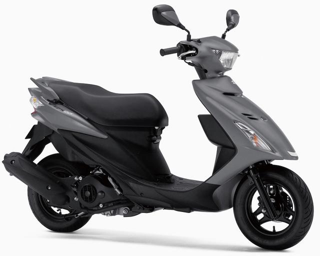 画像: S044 SUZUKI ADDRESS V125SS ■価格:27万4320円 アドレスV125Sにリアスポイラー風タンデムグラブバーや質感の高いアルミ製のタンデムステップバーを装着し、軽快な走りにふさわしいスポーティなイメージを強調したモデル。