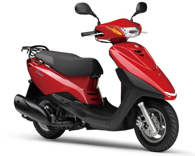 画像: Y052 YAMAHA AXIS TREET ■価格:22万6800円/24万3000円(快適セレクション)/24万8400円(快適セレクションGH) 質実な造りで人気のモデル。快適セレクションはナックルバイザー、サイドスタンド、リアボックスを装備。快適セレクションGHはグリップヒーター、サイドスタンド、リアボックスを標準で装備する。