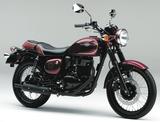 画像: K022 KAWASAKI ESTRELLA/SE ■価格:53万3520円/54万8640円(スペシャルエディション) クラシカルなスタイルと上質な仕上げで大人の雰囲気を演出、幅広い層から人気のレトロスポーツ・エストレヤ。スペシャルエディションは、専用カラーを与え車体各部をブラック仕上げとした上級モデルだ。