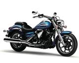 画像: Y034 YAMAHA XVS950A ■価格:103万6800円 快適性を備える低く構えたストリームラインにより軽快さを感じられるようにデザインされたミドルクルーザー。950cc空冷Vツインは、バランサーレスのスリムでシンプルな構造が特徴。伸びやかなフィーリングとパルス感が特徴。