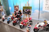 画像: 手島雄介と74Daijoro 雄介はここ10年ほど、74Daijiroで子どもバイク教室を熱心に開催しています