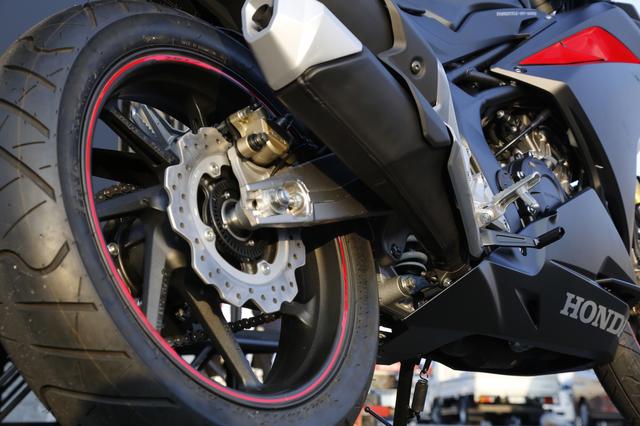 画像22: “ CBR250RR ”の詳細を28枚の写真に凝縮!