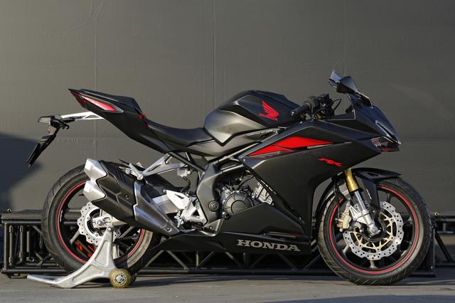 画像2: 新型「CBR250RR」が鈴鹿8耐に登場! 全方位カットをお届け!