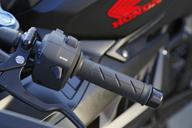 画像15: “ CBR250RR ”の詳細を28枚の写真に凝縮!