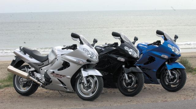 画像: ZZR1200はC1からC4までモデルチェンジはなく、基本的にカラー変更のみだけであった。