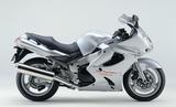 画像: ●水冷4スト並列4気筒DOHC4バルブ●1164cc●152PS/9800rpm●12.6kg-m/8200rpm●236kg●120/70ZR17・180/55ZR17