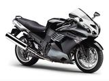 画像3: ●水冷4ストDOHC4バルブ並列4気筒●1352cc●193PS/9500rpm(ラム加圧時 203PS/9500rpm)●15.7kg-m/7500rpm●220kg●120/70ZR17・190/50ZR17 ※諸元は欧州仕様
