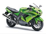 画像2: ●水冷4ストDOHC4バルブ並列4気筒●1352cc●193PS/9500rpm(ラム加圧時 203PS/9500rpm)●15.7kg-m/7500rpm●220kg●120/70ZR17・190/50ZR17 ※諸元は欧州仕様