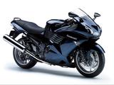 画像2: ●水冷4ストDOHC4バルブ並列4気筒●1352cc●190PS/9500rpm(ラム加圧時 200PS/9500rpm)●15.7kg-m/7500rpm●215kg●120/70ZR17・190/50ZR17 ※諸元は欧州仕様