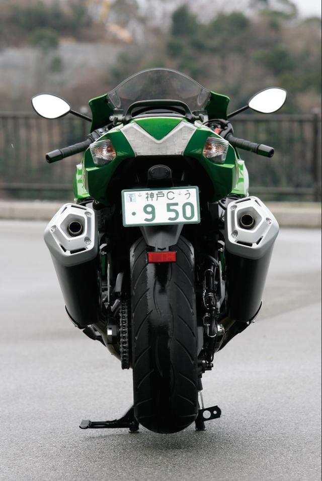 画像2: ZZR1400から進化したモンスターバイク。