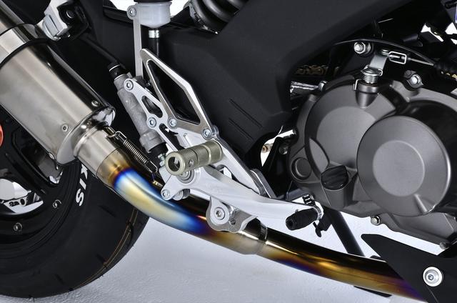画像1: 品名:Z125PRO用シングルサイドスイングアーム 品番:60788 JAN:4522285607881 価格:275,000円(税抜) 7N01材使用 バフ、アルマイト仕上げ 10月20日発売予定