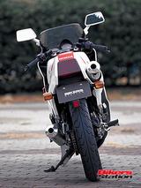 画像3: レーサーRS250Rとの並行開発で生み出され レプリカ戦線に放たれたロードゴーイングレーサー
