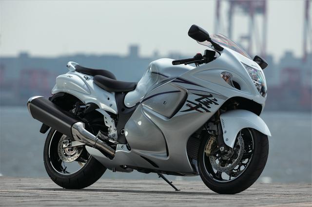 画像: SUZUKI HAYABUSA 最高出力:197PS/9500rpm 最大トルク:N.A. 価格:176万400円