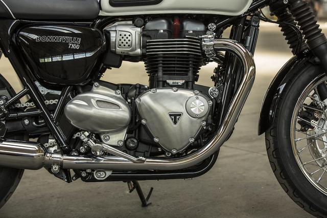 画像: 高トルク型SOHC8バルブユニットはストリートツインがベース。力強い走りに期待!