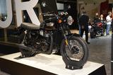 画像: 写真は下回りをブラックアウトした「T100ブラック」。飽きのこないフォルムです。