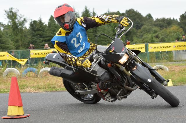 画像: B級1位 三崎選手&DR-Z400SM