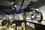 画像: 過去の名車が展示されている「ヘリテージコーナー」。モデルは定期的に入れ替えが行なわれる予定で、リピートでも楽しめる。