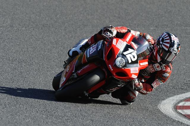 画像: 「自分はこのGSX-Rに育ててもらってます」と津田。そういえばL2(12年モデル)にヨシムラデビューでした