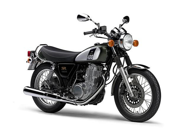 画像: 2008年に一度生産中止となるが、フューエルインジェクションを採用して2010年モデルで復活した現行SR。 YAMAHA SR400 ¥550,800 ダークグレーイッシュリーフグリーンメタリック1 http://www.yamaha-motor.co.jp/mc/sportsbike/sr400/
