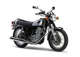 画像: 2008年に一度生産中止となるが、フューエルインジェクションを採用して2010年モデルで復活した現行SR。 YAMAHA SR400 ¥550,800 ダークグレーイッシュリーフグリーンメタリック1 http://www.yamaha-motor.co.jp/mc/sportsbike/sr400/