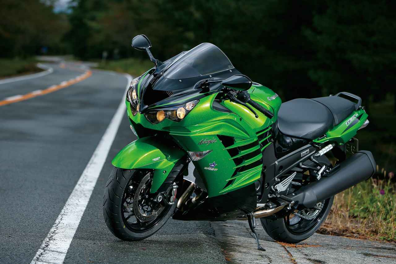 thumbnail image 2 of Bright2wheels LED Light Kit – Kawasaki Ninja ZX-14R ZX1400 ZZR1400 – Tail, Front & Rear Signals – Green 2 of 5