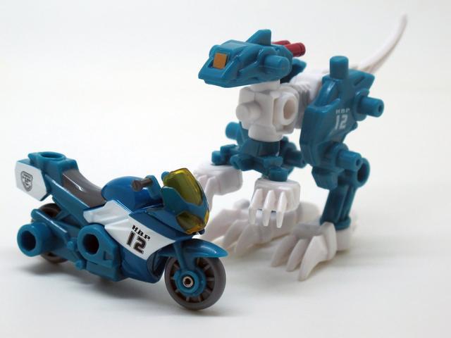 画像: ホンダ VFR HBP Ver.(左)と、ブルーディノラプター(右)