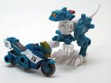 画像: ホンダ VFR HBP Ver.(左)と、ブルーディノラプター(右)