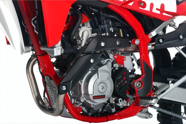 画像14: 上位モデルと同等フレーム 125でも迫力のフルサイズ!