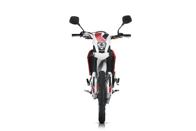 画像8: 上位モデルと同等フレーム 125でも迫力のフルサイズ!