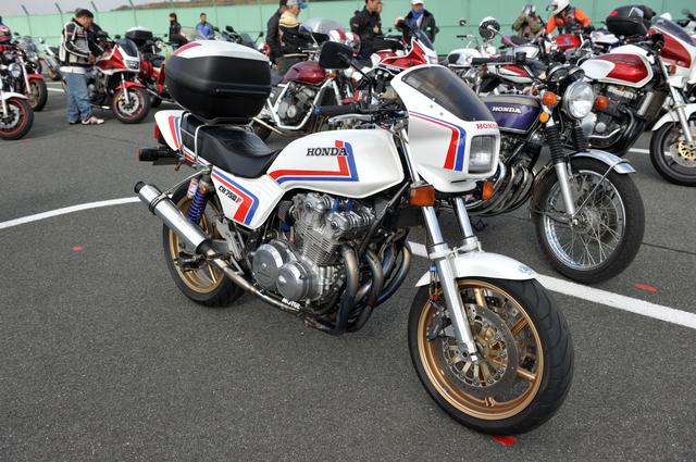 画像4: 新型のCB1100RS&CB1100EXも会場にお目見え!
