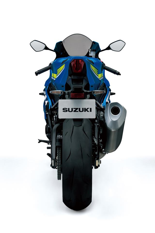 画像: テールカウルの絞り込みが一層際立って見えるアングル。LEDテールランプは弟分のGSX-R125や250に使われているものとよく似ており、トータルイメージの確立がなされている。