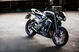 画像3: トップグレードはオーリンズ付きの「RS」