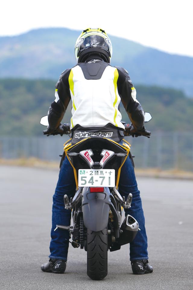 画像2: ライディングポジション(身長:176㎝ 体重:60㎏)