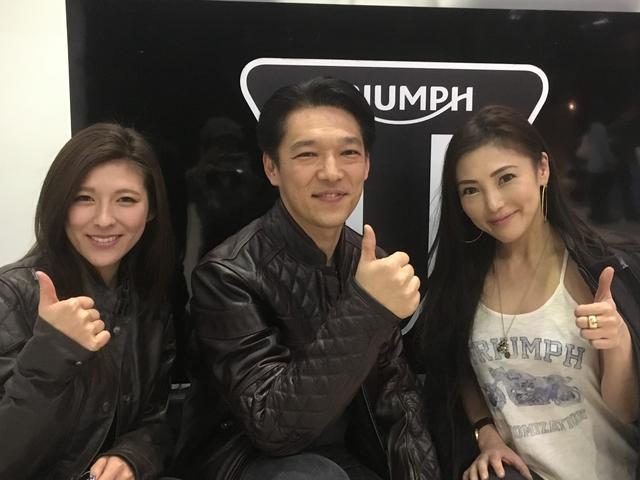 画像: トライアンフジャパンの野田社長。こんなにかっけーバイク引き連れて、今年もバイク業界を盛り上げてくれること間違いなしですね。楽しみ〜。