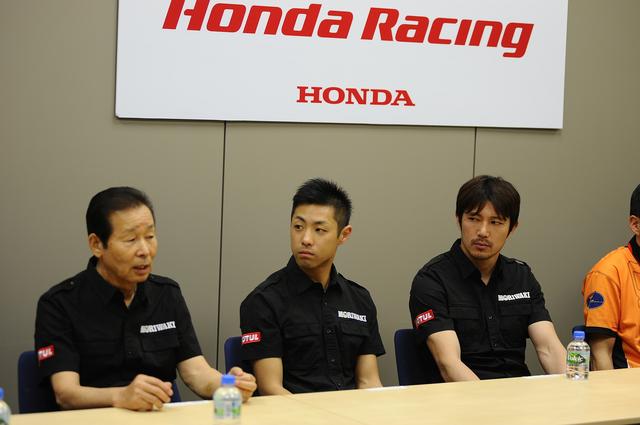 画像: 「勝てるライダー、ふたりも揃って、チームはもうメチャクチャですわ」とうれしい悲鳴、のモリワキ