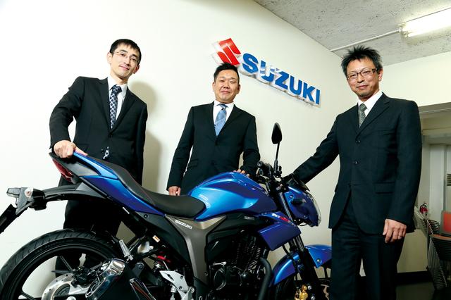 画像: 毛塚康太氏(左) スズキ株式会社デザイン統括部デザイン部二輪デザイン課 大庭 繁氏(中) スズキ株式会社二輪事業本部二輪車両性能開発部技術品質評価課 田中 強氏(右) スズキ株式会社二輪事業本部二輪第一カーラインチーフエンジニア 課長