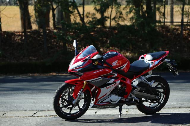 画像1: <vote>ホンダCBR250RRの日本上陸カラー、みんなの希望は?