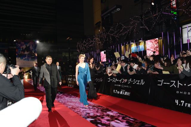 画像: ワールドプレミアイベントというだけあって豪華! レッドカーペットには、ルパート・サンダース監督や主役のスカーレット・ヨハンソンや、ジュリエット・ビノシュ、ピルー・アスベックなど主要なキャラクターを演じた出演陣に、ビートたけしを筆頭に、桃井かおりなど日本人キャストも多数会場入り。