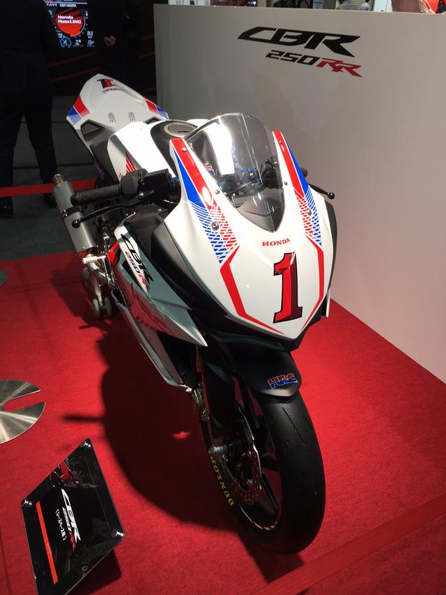 画像: 今回のレースベース車は「1番」にこだわってのゼッケン設定。ロードレースでの登場も待ち遠しい!