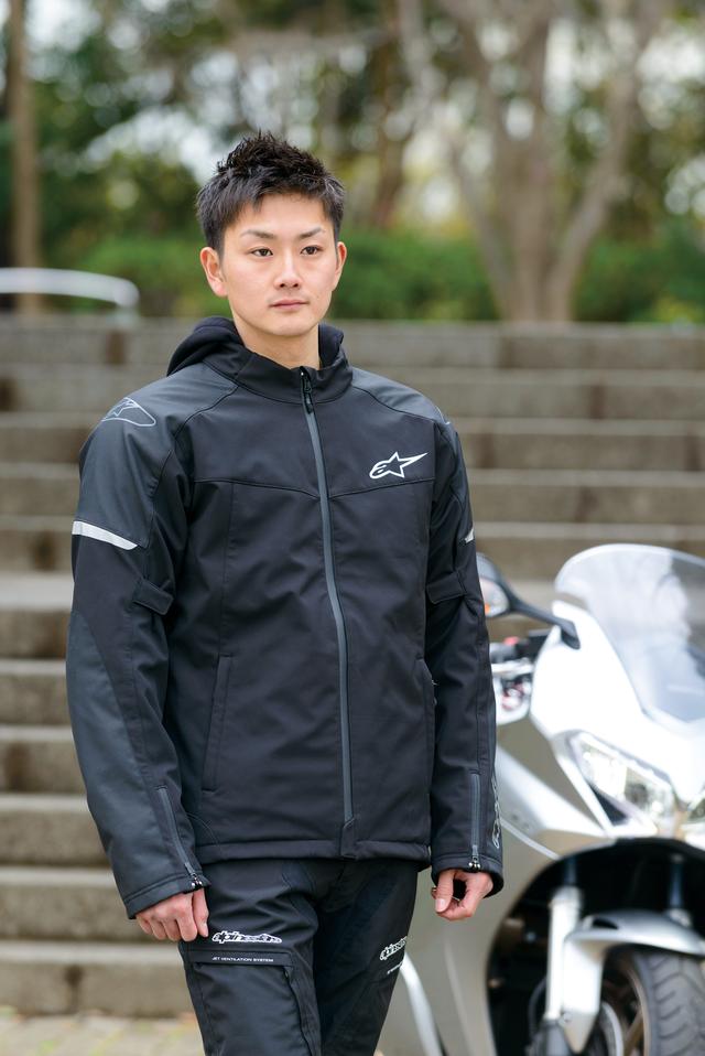 画像1: 単品づかいでもキマるフリースパーカー付き