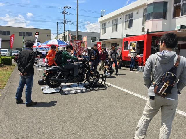 画像3: 参加無料、予約不要で国産・外車の最新機種を楽しめる!