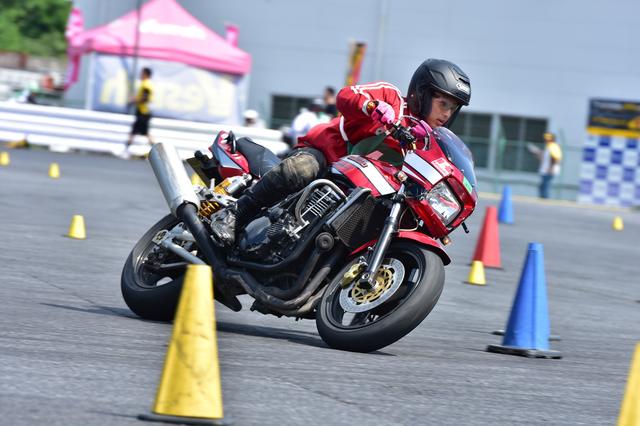 画像: C2級1位 福井章嗣&ZRX1100 1分49秒498
