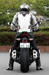画像2: RIDING POSITION(身長:176㎝ 体重:68㎏)