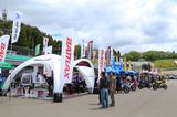 画像: 19社のコンストラクターブースでは、Rシリーズのカスタマイズ提案展示などが楽しめました。