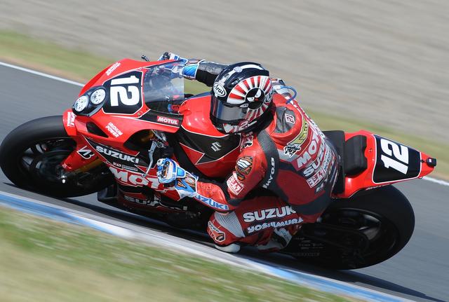 画像: 事前テストでは1ランク速かったGSX-R1000Rと津田 この日の高い路面温度に苦しんだようです