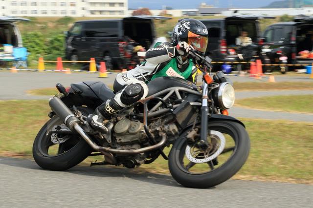 画像: VTR250では、ジムカーナを始めバイクの新たな楽しさを更に知ることが出来てます。このジムカーナを経験したことで、メインバイクの運転が以前よりもしやすくなりました!